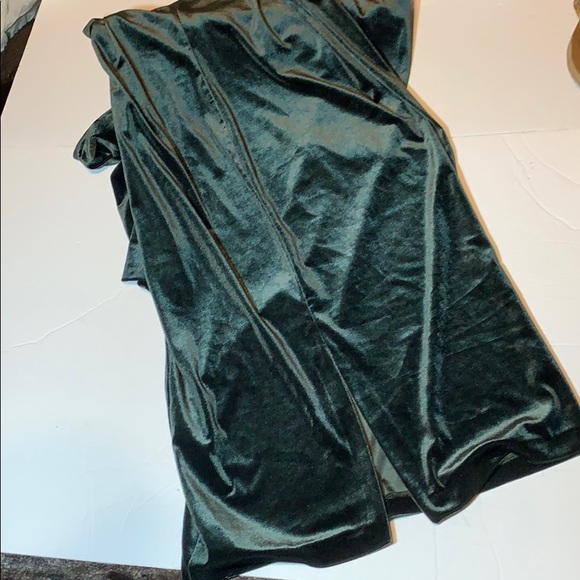 Zara Basic off shoulder green velour dress - Picture 13 of 15